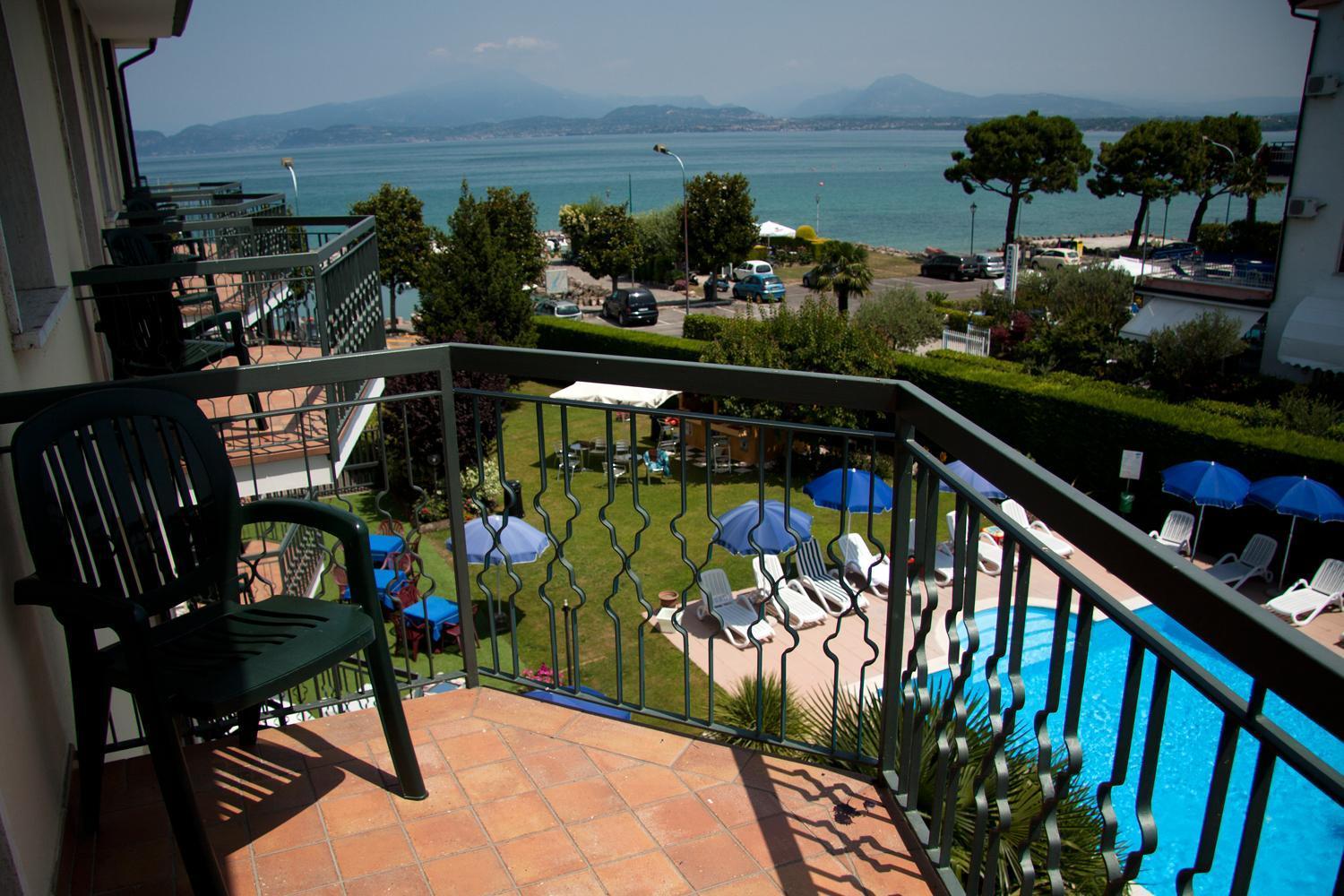 Hotel Fornaci Peschiera del Garda Exterior photo