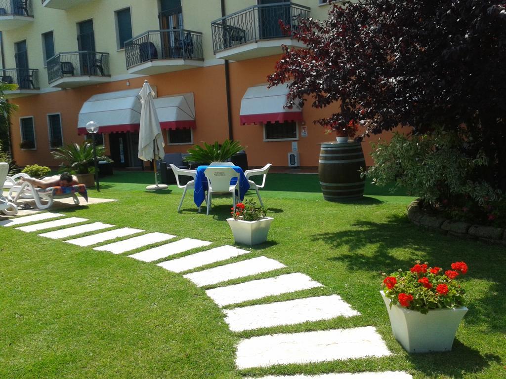 Hotel Fornaci Peschiera del Garda Exterior photo