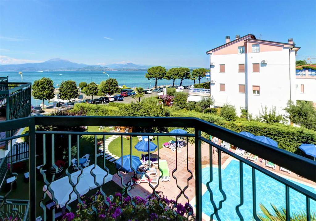 Hotel Fornaci Peschiera del Garda Exterior photo